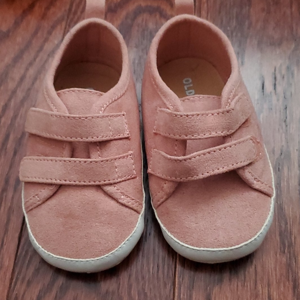 Old Navy baby shoes